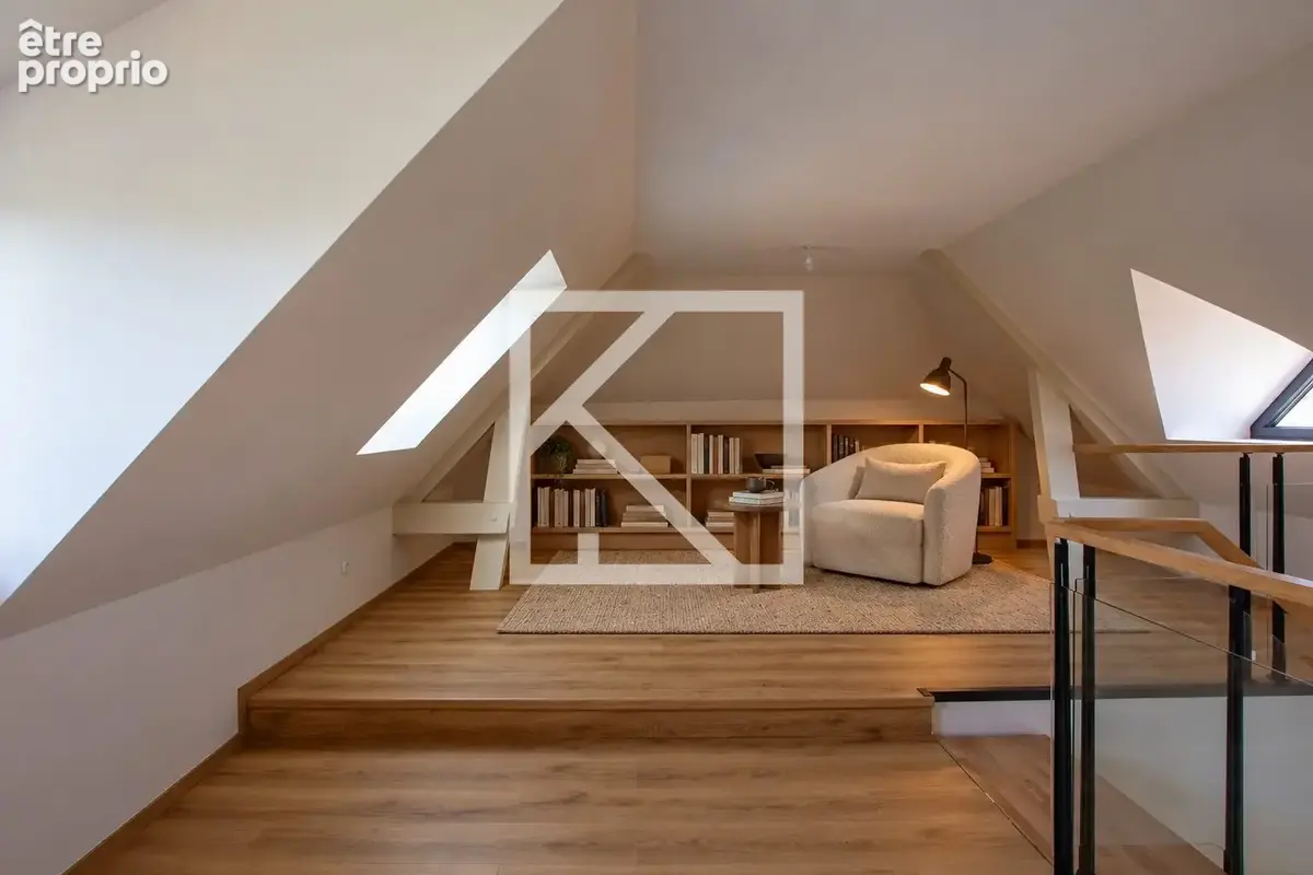 Maison 9 pièces 208 m² à vendre à Saint-Barthelemy-D'anjou (49124) - photo 3