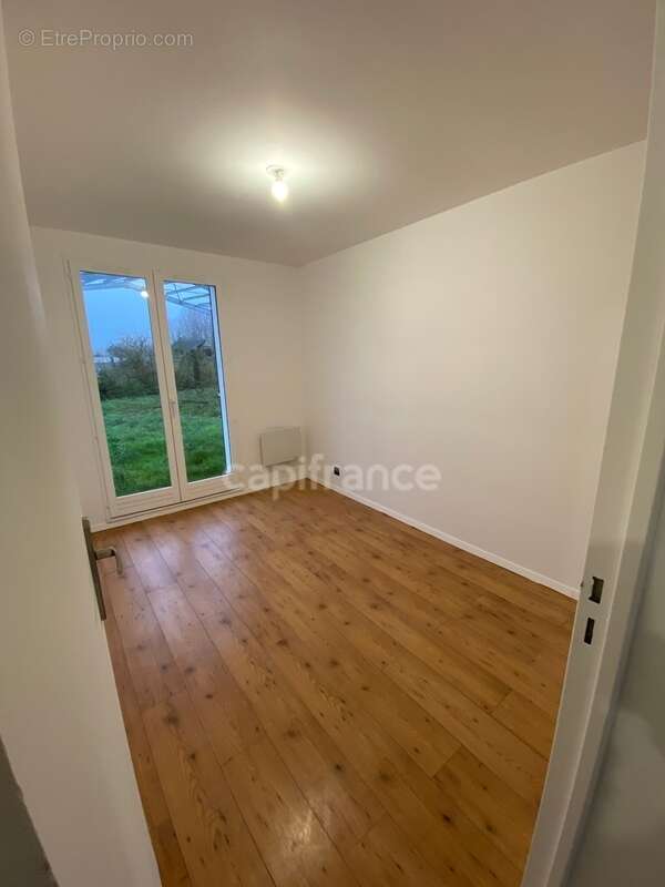 Maison à MONTENESCOURT