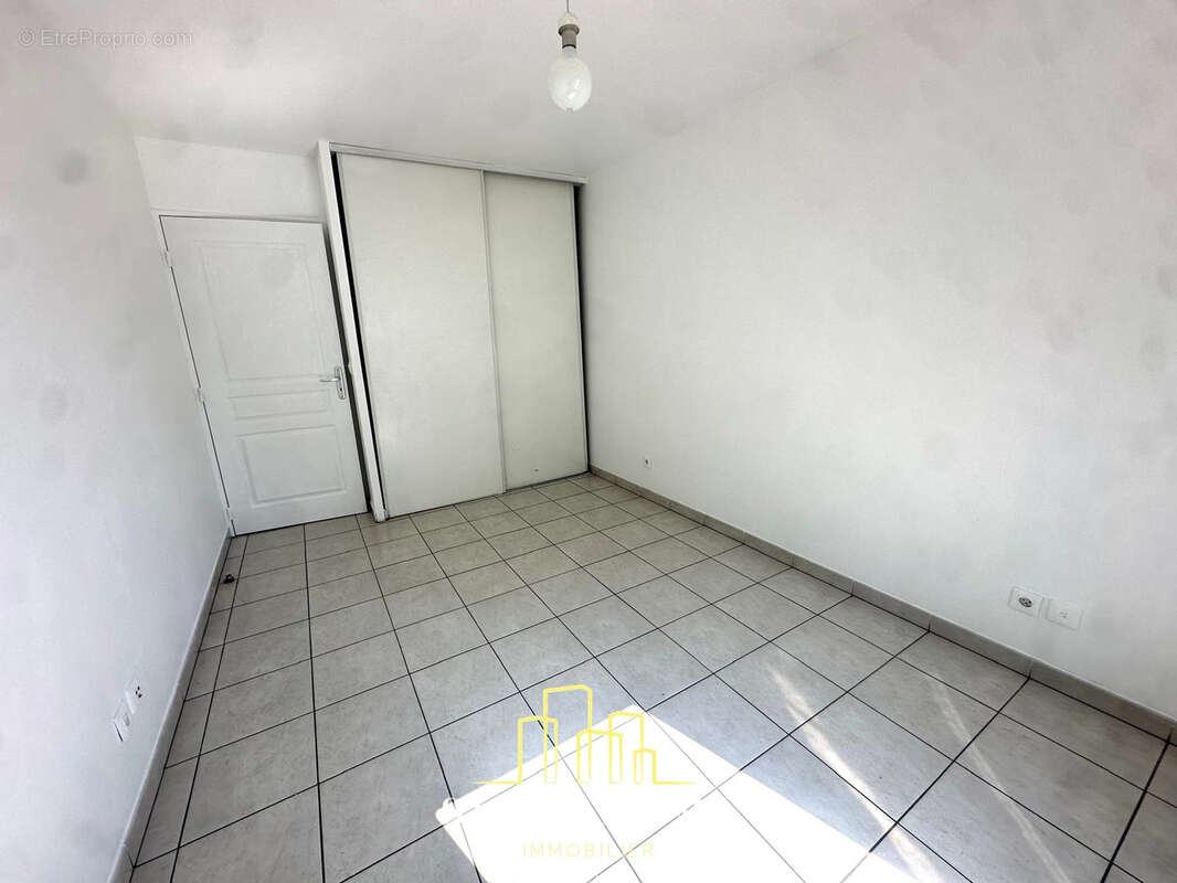 Appartement à MARSEILLE-10E