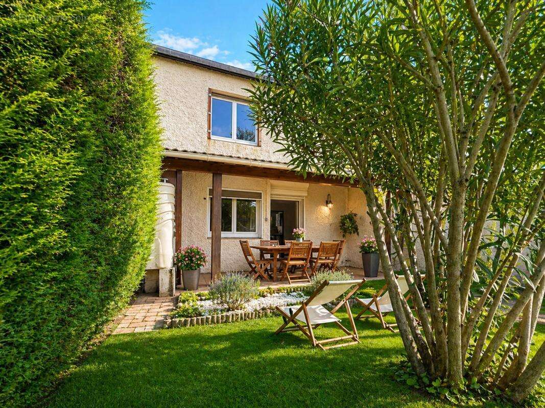 Maison 95 m² à Valence  - photo 2