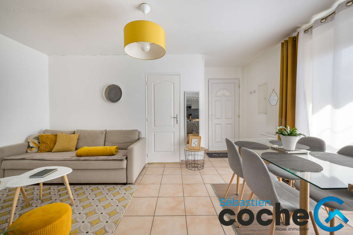 Appartement à SAINT-PRIEST