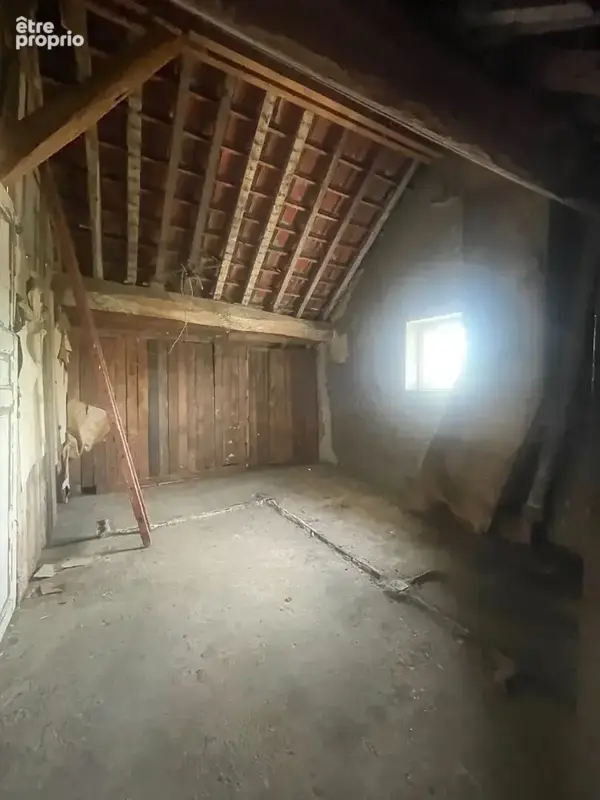 FOUJU  Maison de caractère en pierre à rénover-Fort potentiel - photo 5