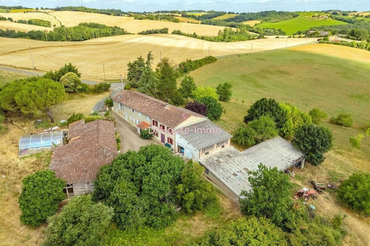 Maison 280 m² à Lavaur  - photo 4
