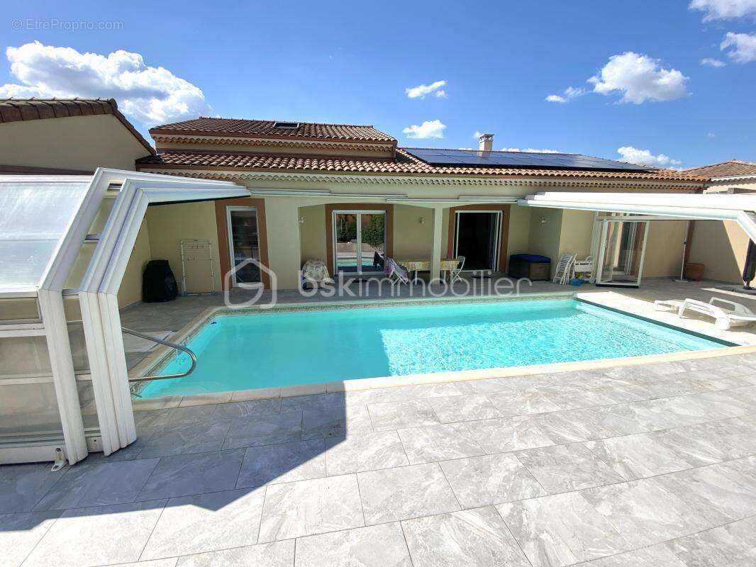 A SAISIR : Maison familiale 4 chambres, 3 salles d'eau, piscine et sauna - photo 13