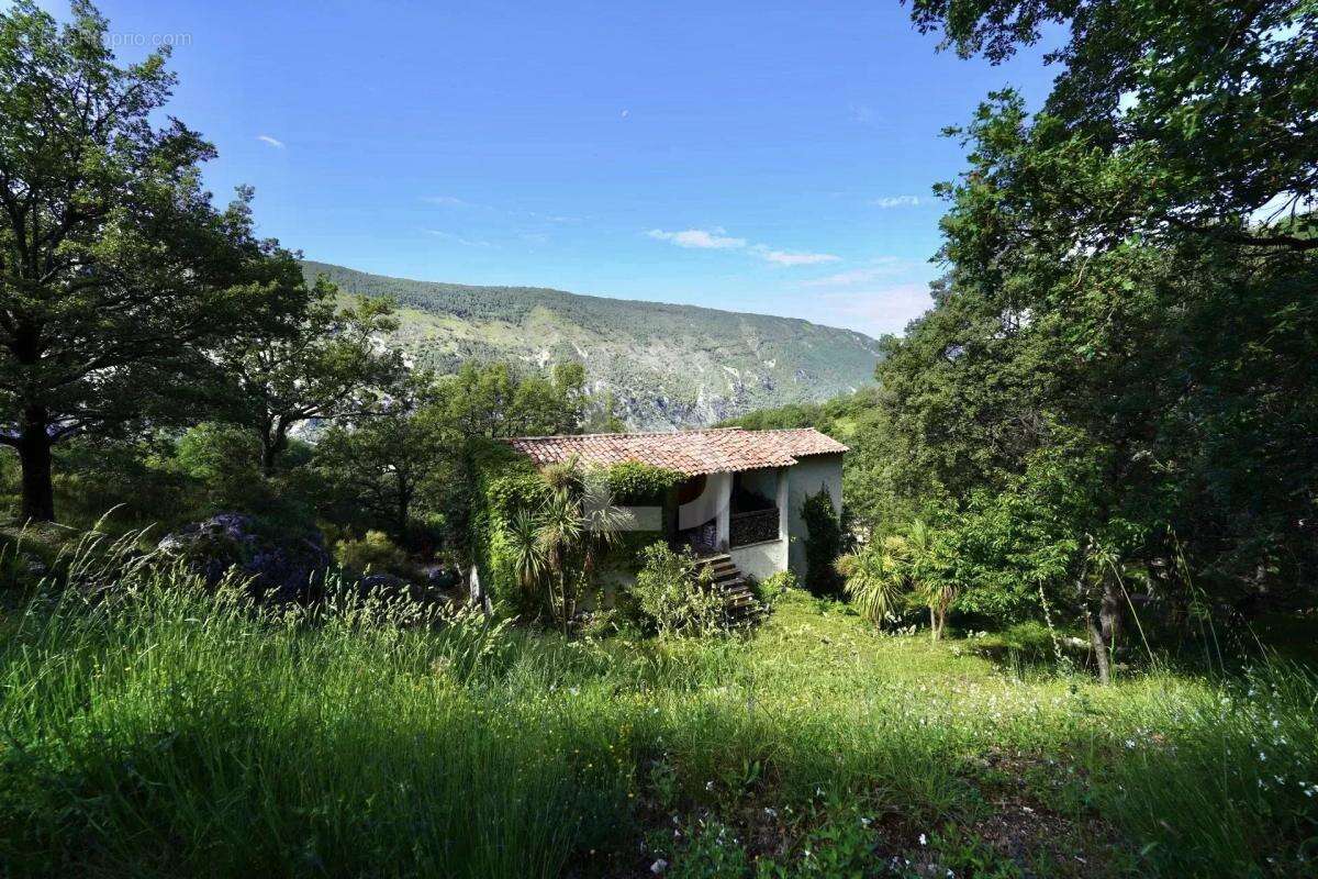 Maison à GREOLIERES