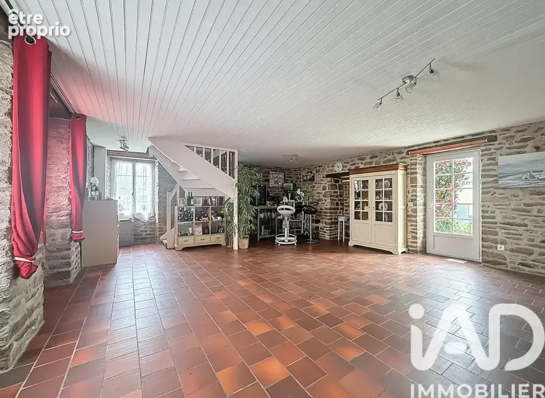 Photo 1 - Maison à SAINT-LYPHARD