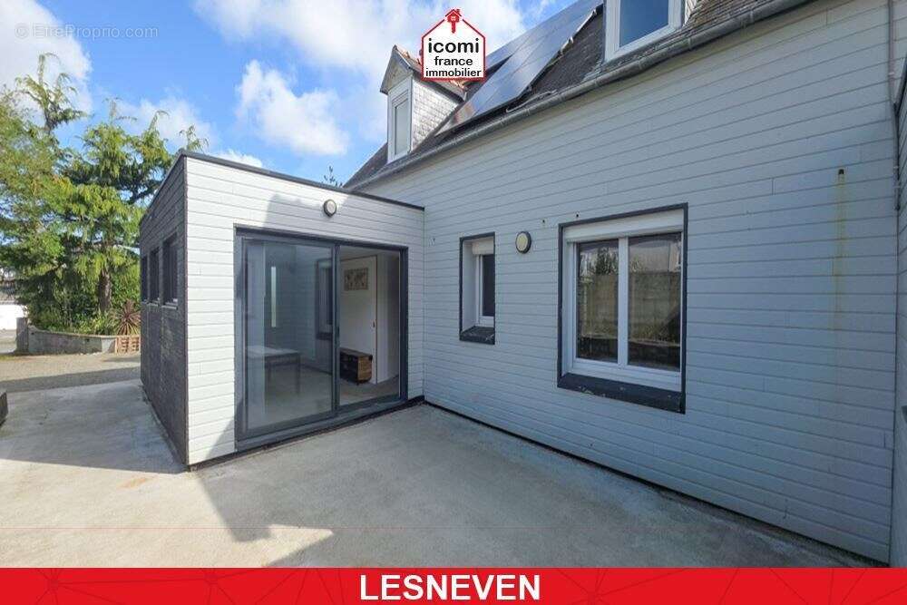 Finistere - lesneven (29260) - a vendre - maison t5 avec extension recente - 700m² de terrain - piscine - garage - dpe b - non m - photo 4