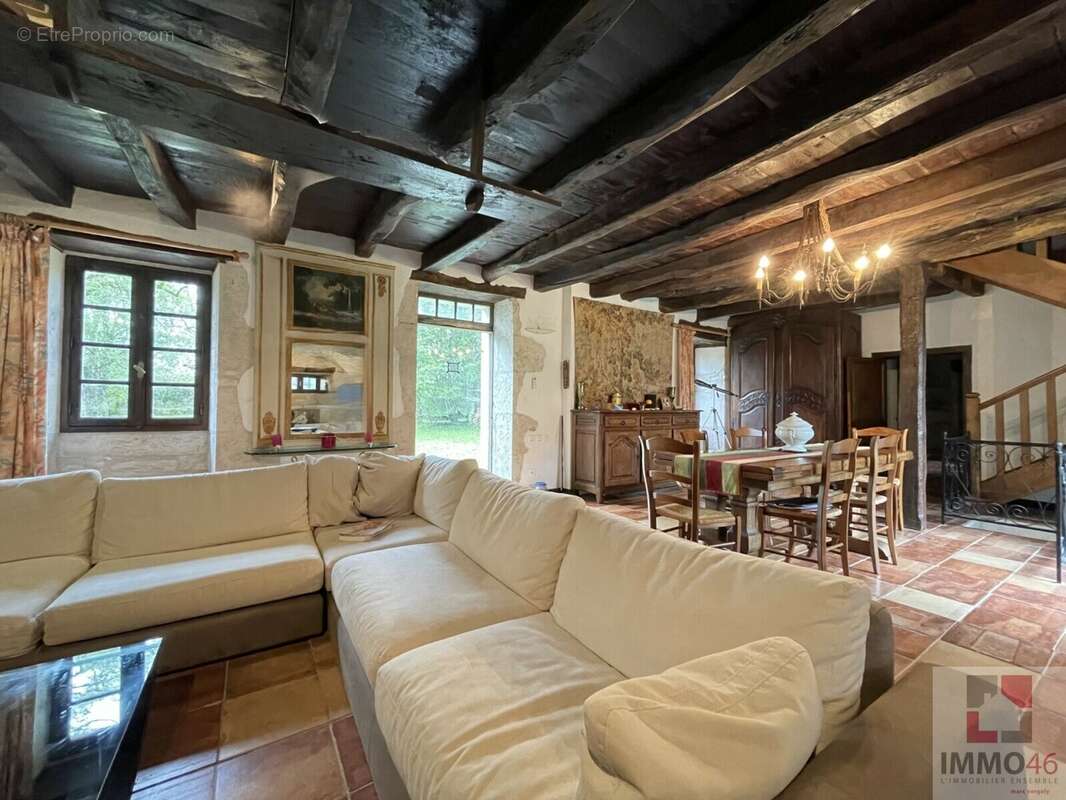 Maison à LE BASTIT