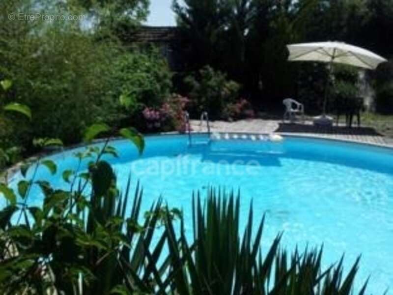 Maison à SAINT-CYPRIEN