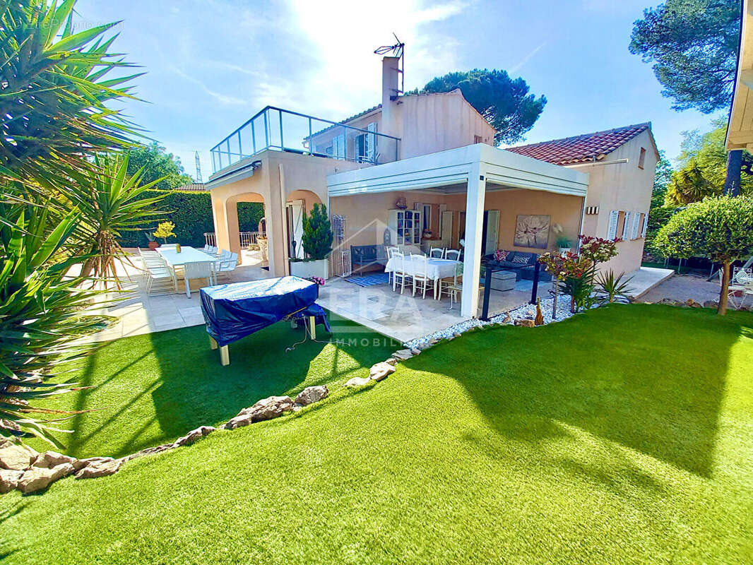 Maison à MOUANS-SARTOUX