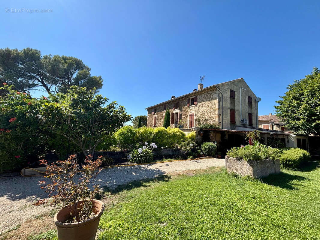 Maison à GRIGNAN