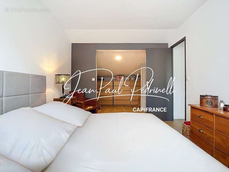 Maison à SAINT-GENIS-LAVAL