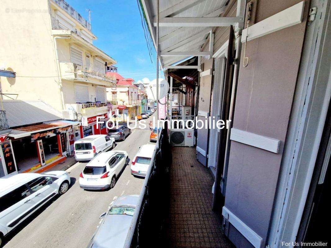 Commerce à POINTE-A-PITRE