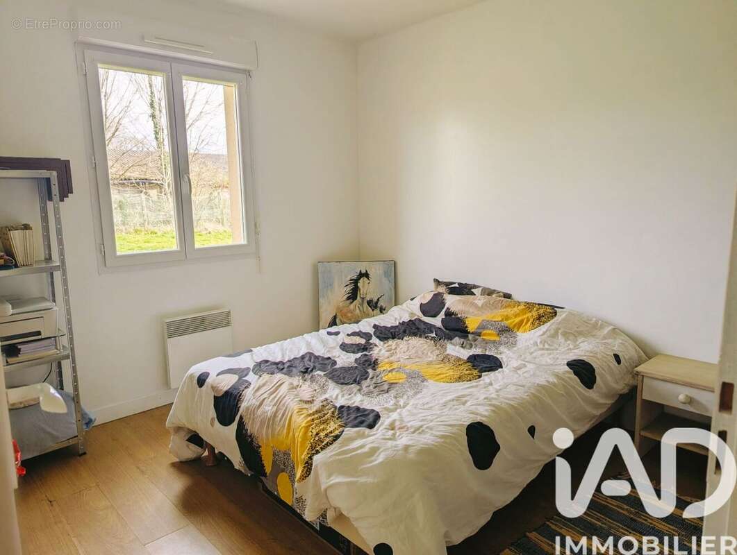 Photo 7 - Maison à LA JONCHERE-SAINT-MAURICE
