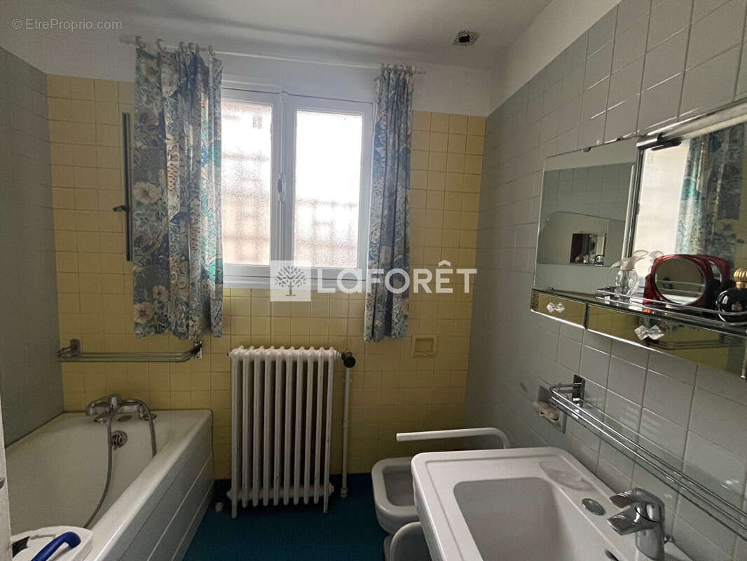 Maison Livry Gargan 8 pièce(s) 152 m2 - photo 9