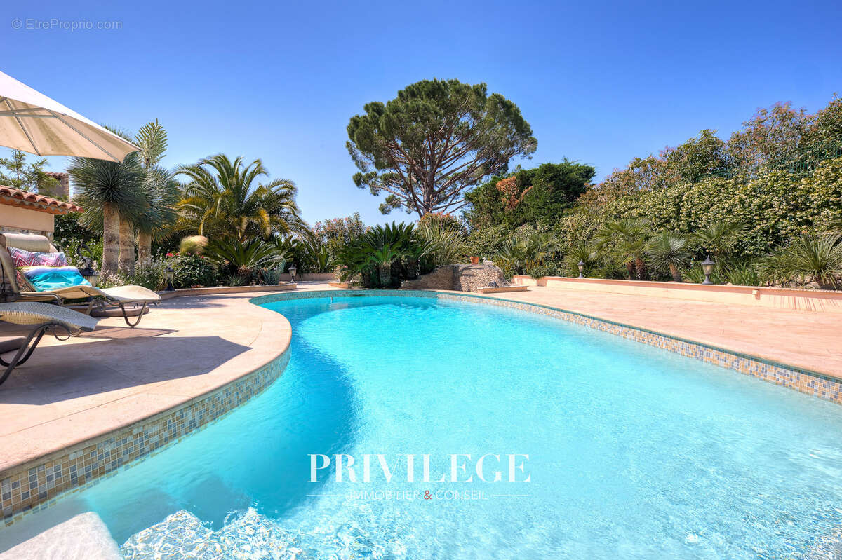Maison à MOUGINS