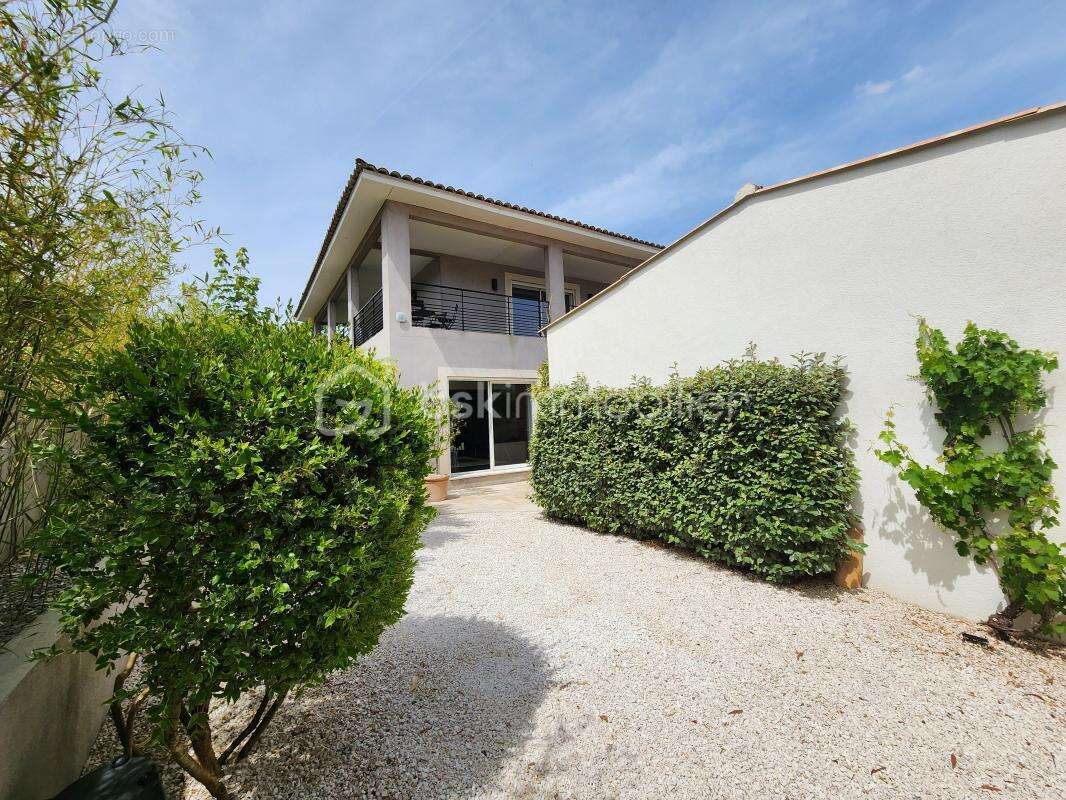 Local commercial + logement de fonction - photo 13