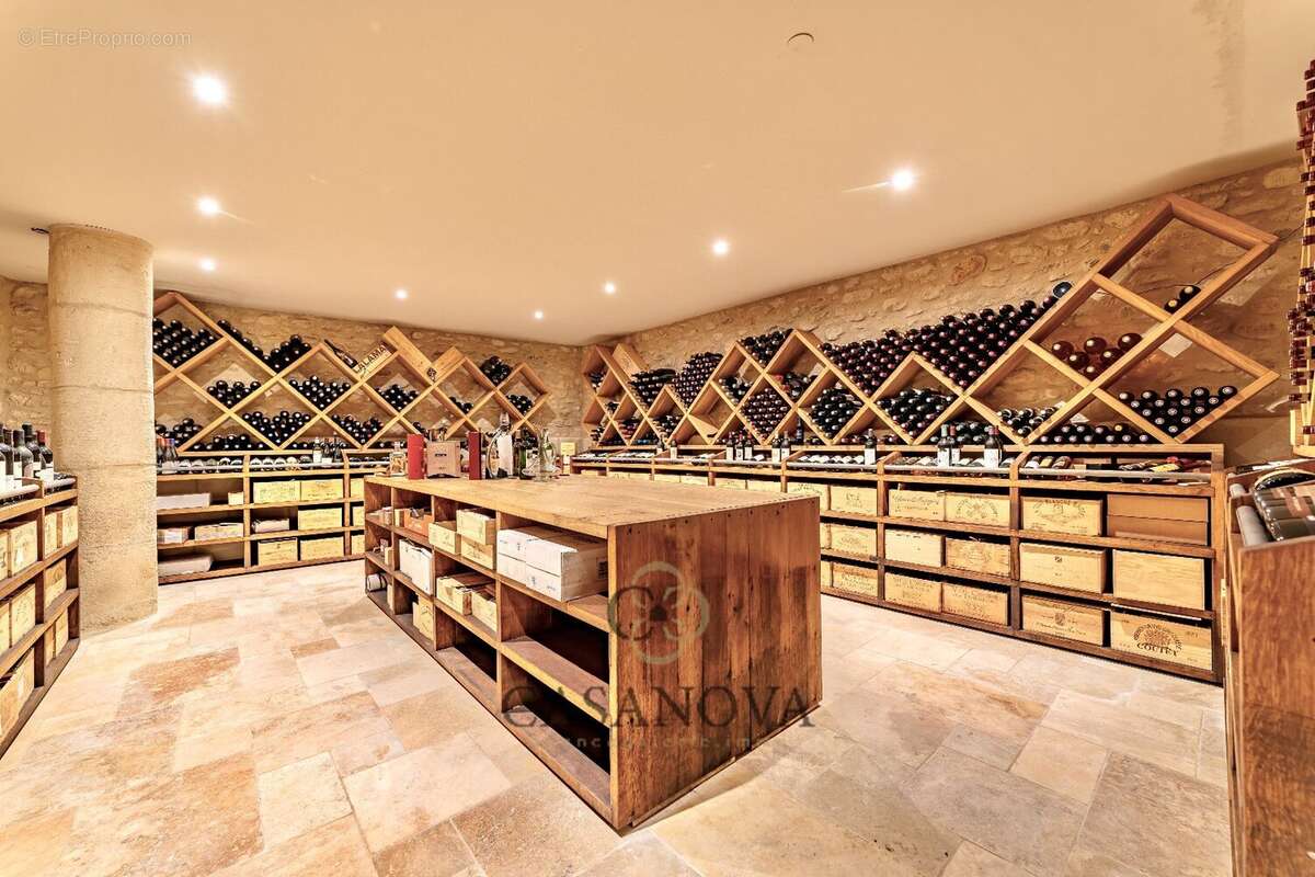 Maison à SAINT-BRES