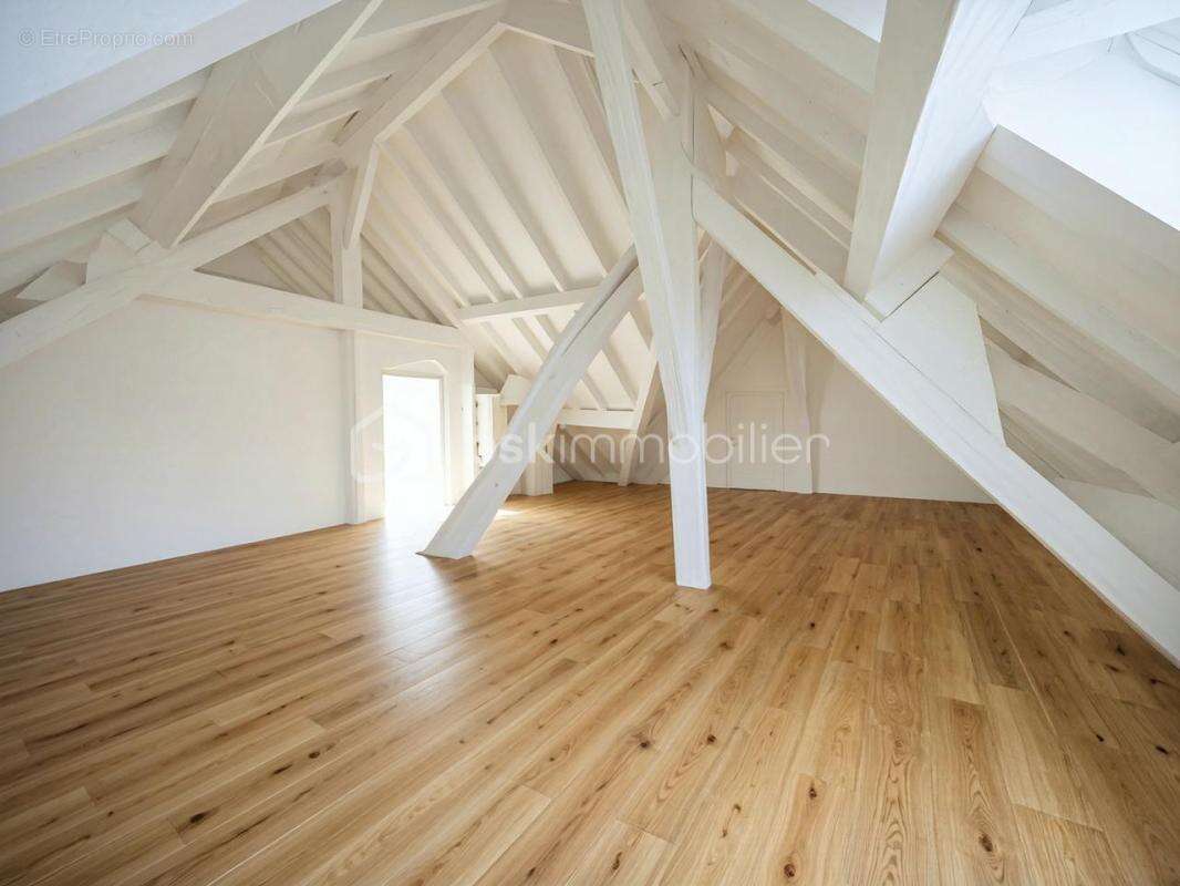 Appartement à BREUILLET
