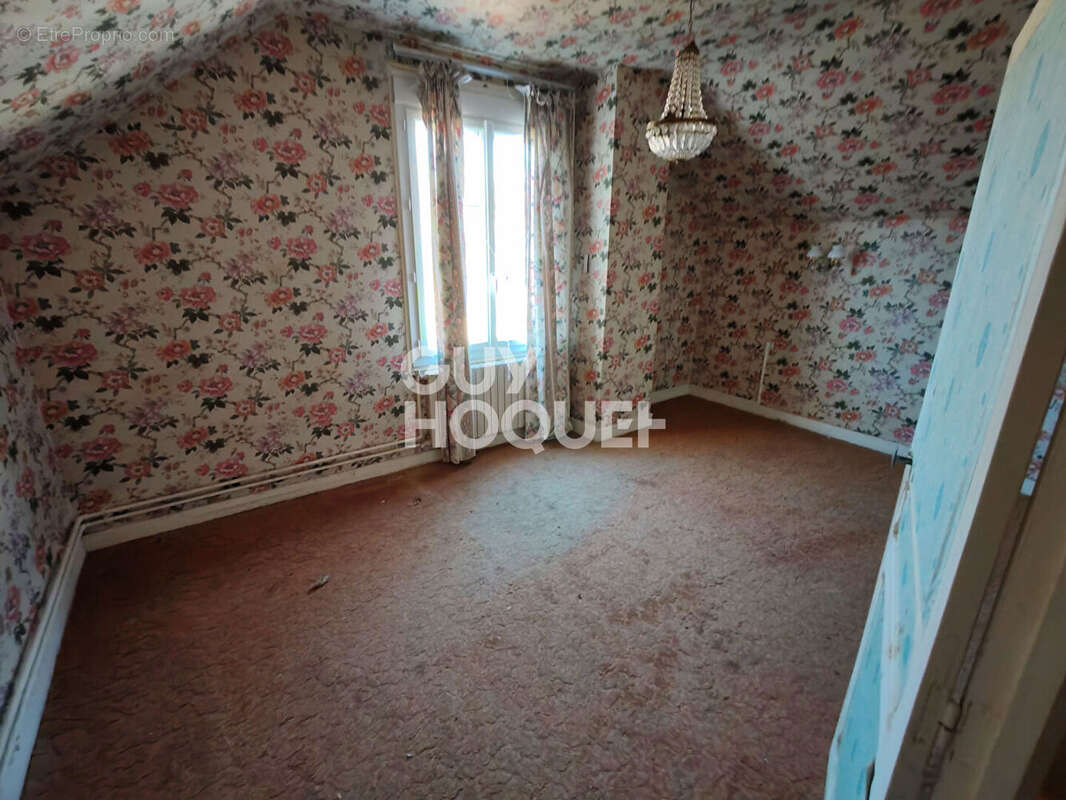 Maison à AIX-EN-OTHE