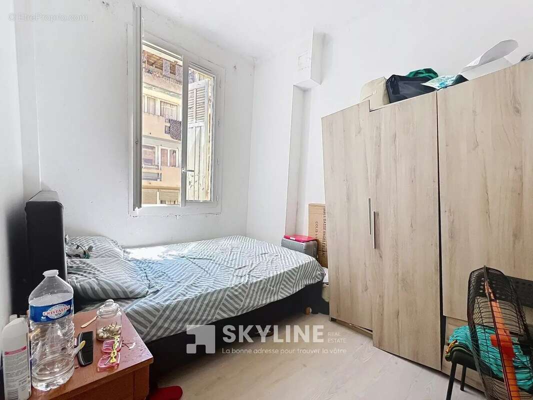 Appartement à MARSEILLE-3E