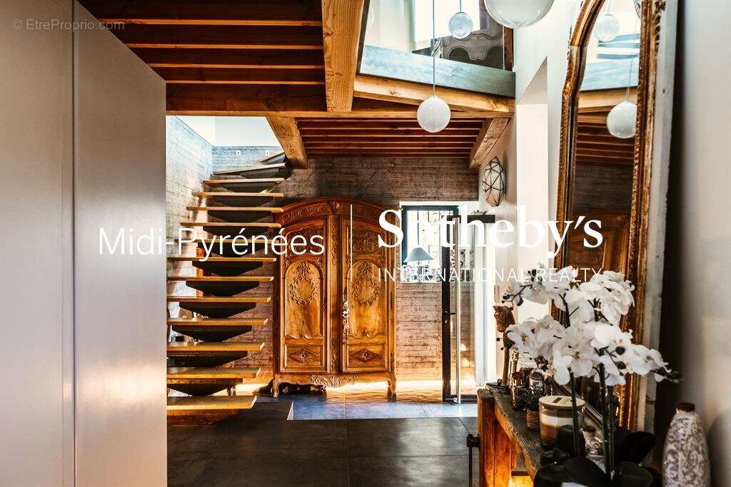 Belle allure pour cette propriété avec deux habitations - photo 7