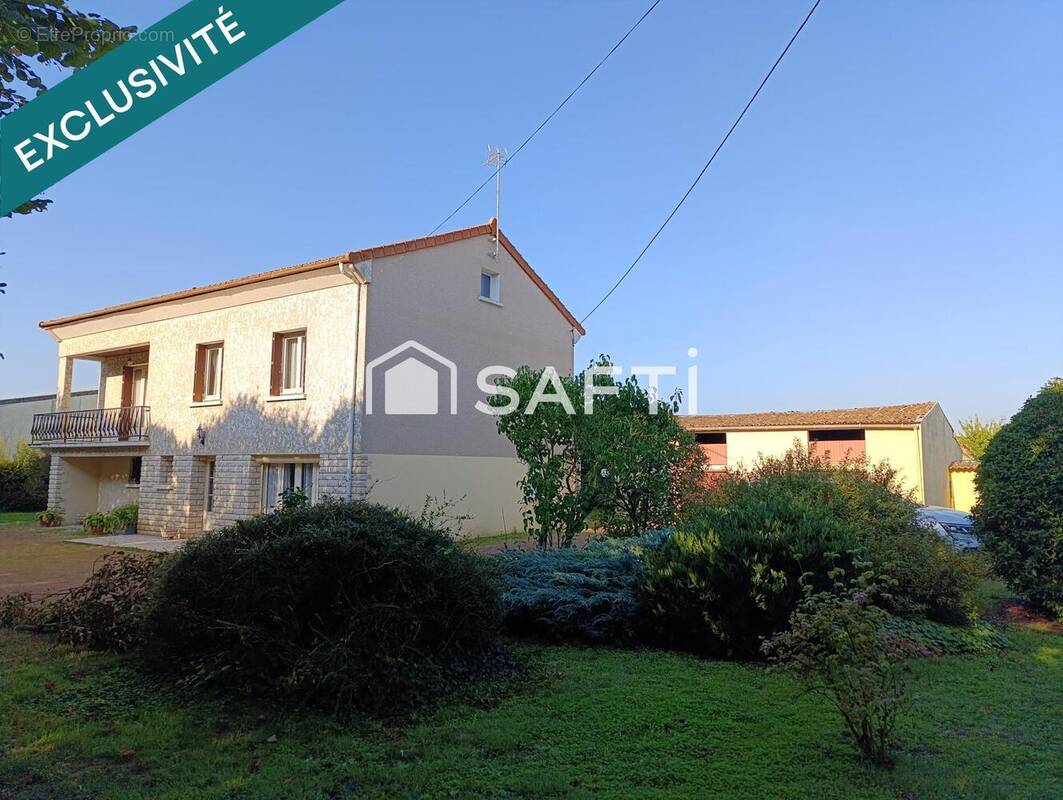 Photo 1 - Maison à ANGLIERS
