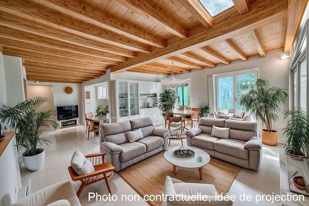 Maison à LE COUDRAY-MACOUARD