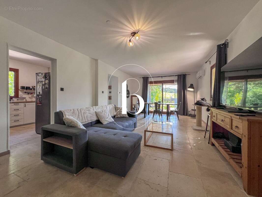 Maison 96 m² à Goudargues  - photo 10
