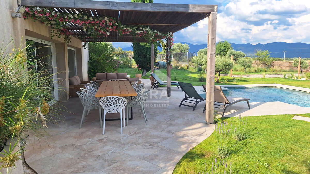 Maison 330m² à château-arnoux-saint-auban - photo 2