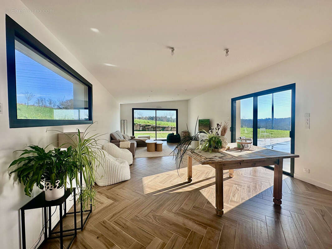 Maison à ERGUE-GABERIC