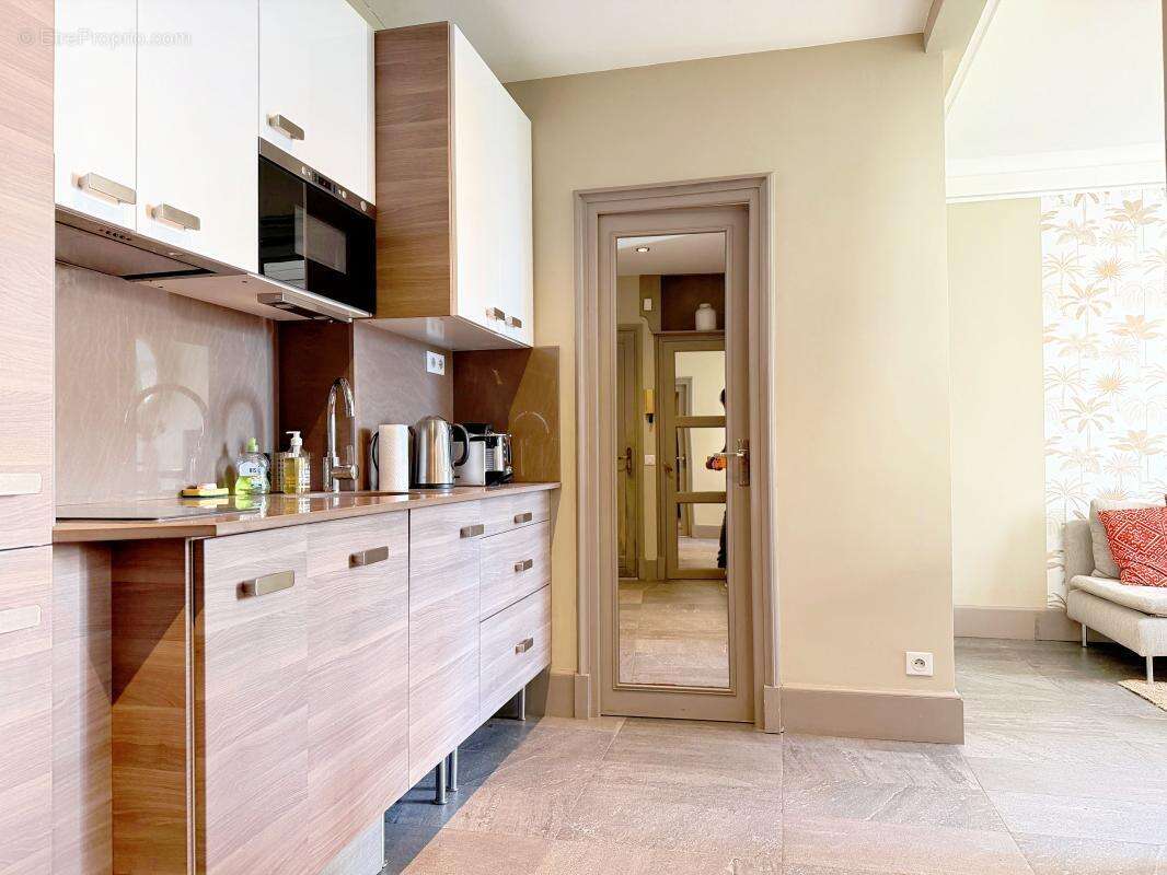 Cannes banane – 2 pièces 34 m2 rénové à neuf à deux pas de la croisette - photo 2