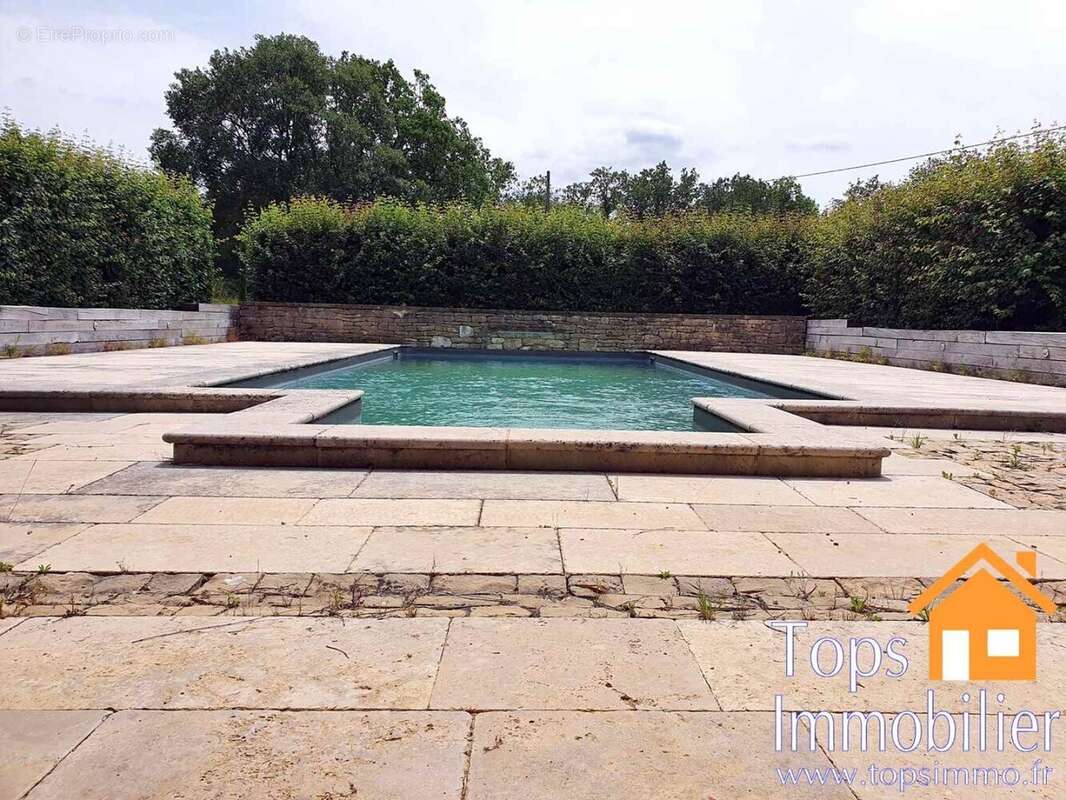 Maison à SAINT-ANTONIN-NOBLE-VAL