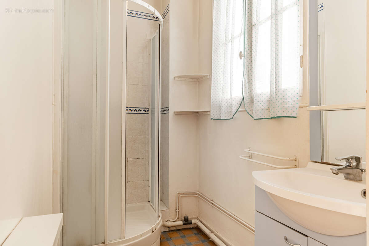 Appartement à PARIS-12E