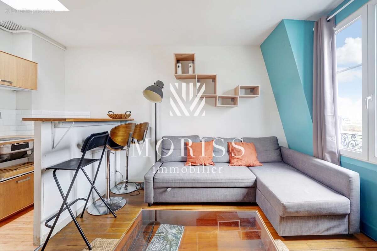 Appartement à PARIS-16E