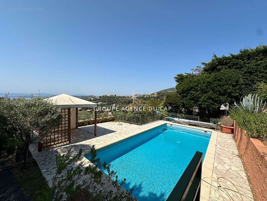 A vendre  villa provençale  vue mer piscine garage aux issambres - photo 3