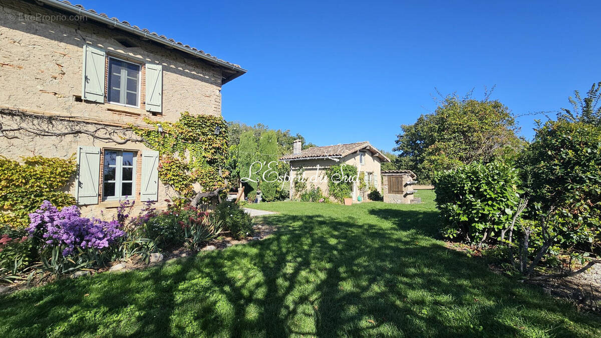 Maison à SALVAGNAC