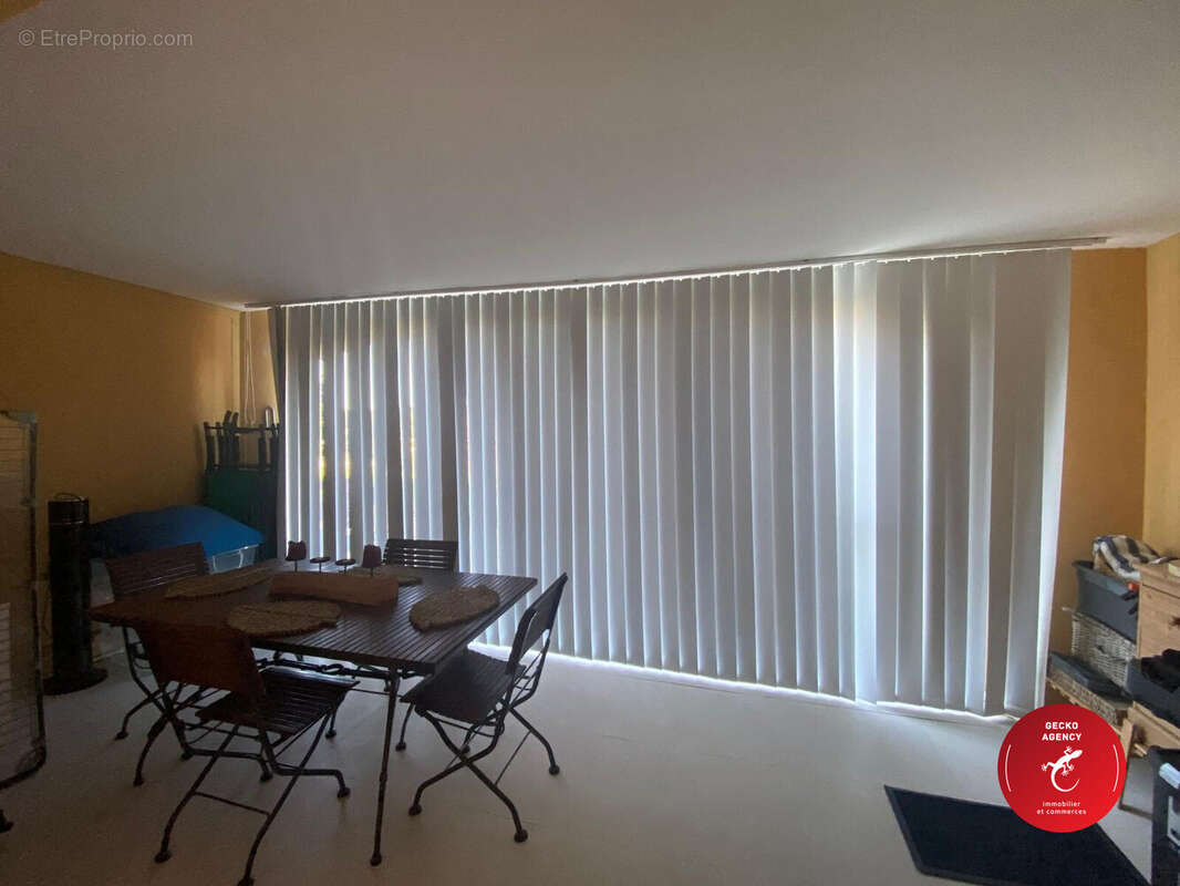 Appartement à ROQUEBRUNE-SUR-ARGENS