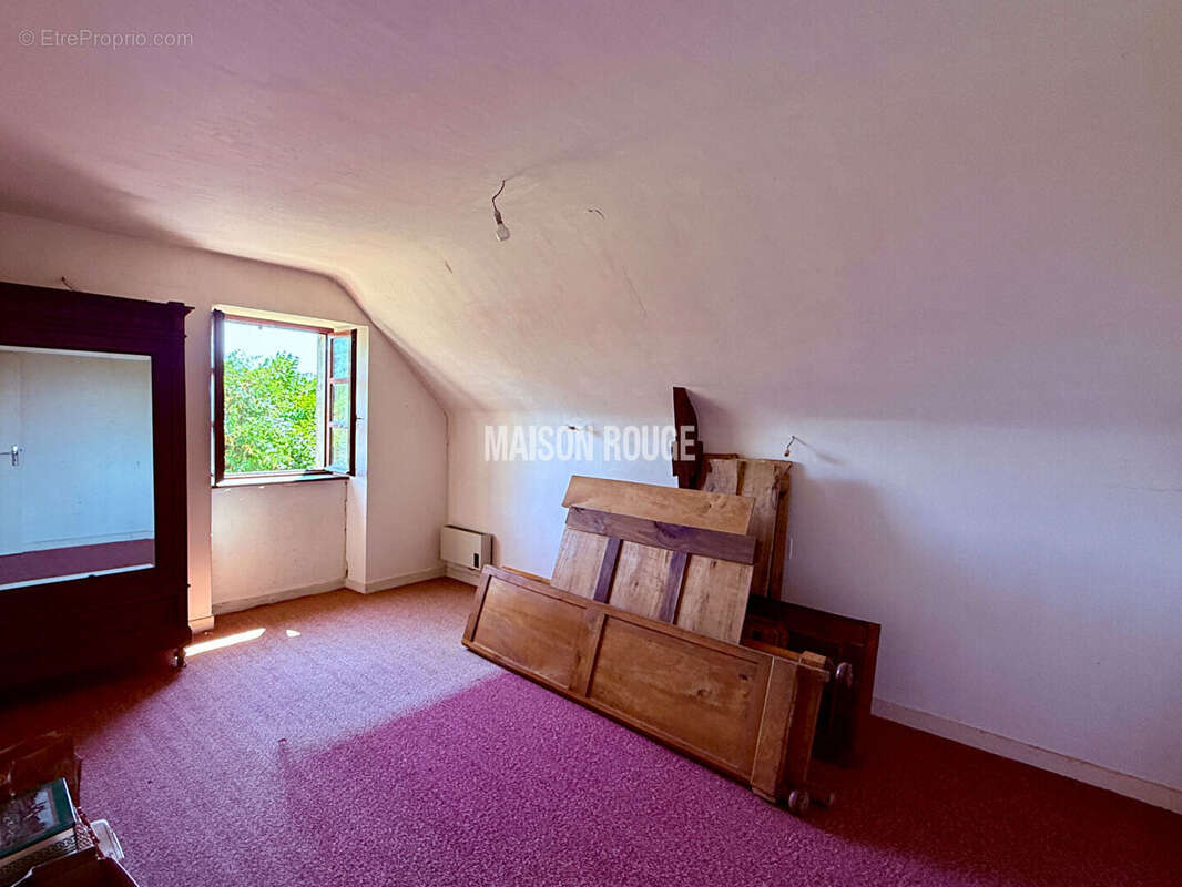Maison Saint Pere T6 120 M2 avec 400m2 de dépendance - photo 7