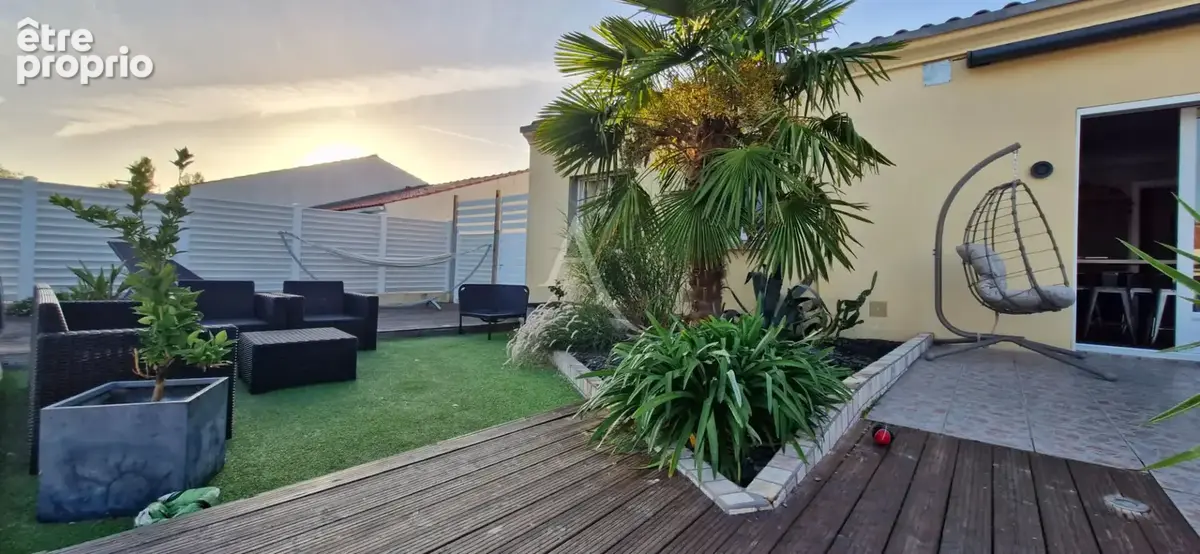 A VENDRE Mouilleron Le Captif - Maison familiale de 135m²  avec piscine + sauna + Jacuzzi - photo 13