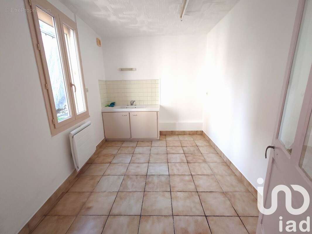 Photo 7 - Maison à LUSSAC-LES-EGLISES