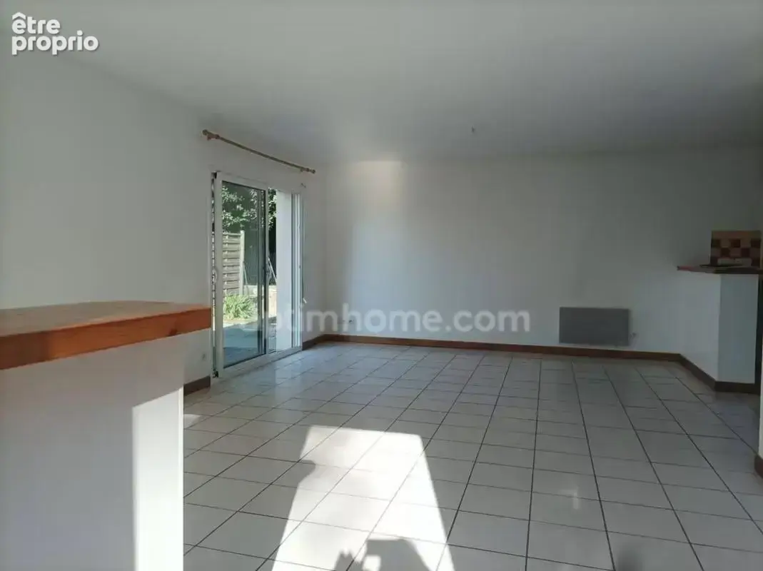 Maison conptemporaine de plain pied dans un cadre champëtre - calme et luminosité rare - photo 9