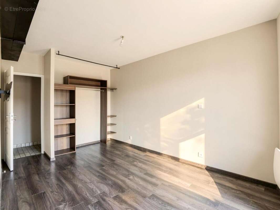   - Appartement à AUBENAS