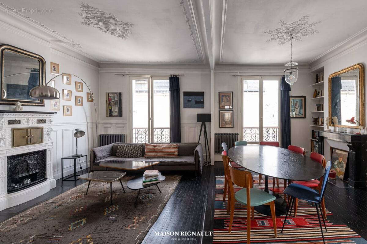Appartement à PARIS-18E