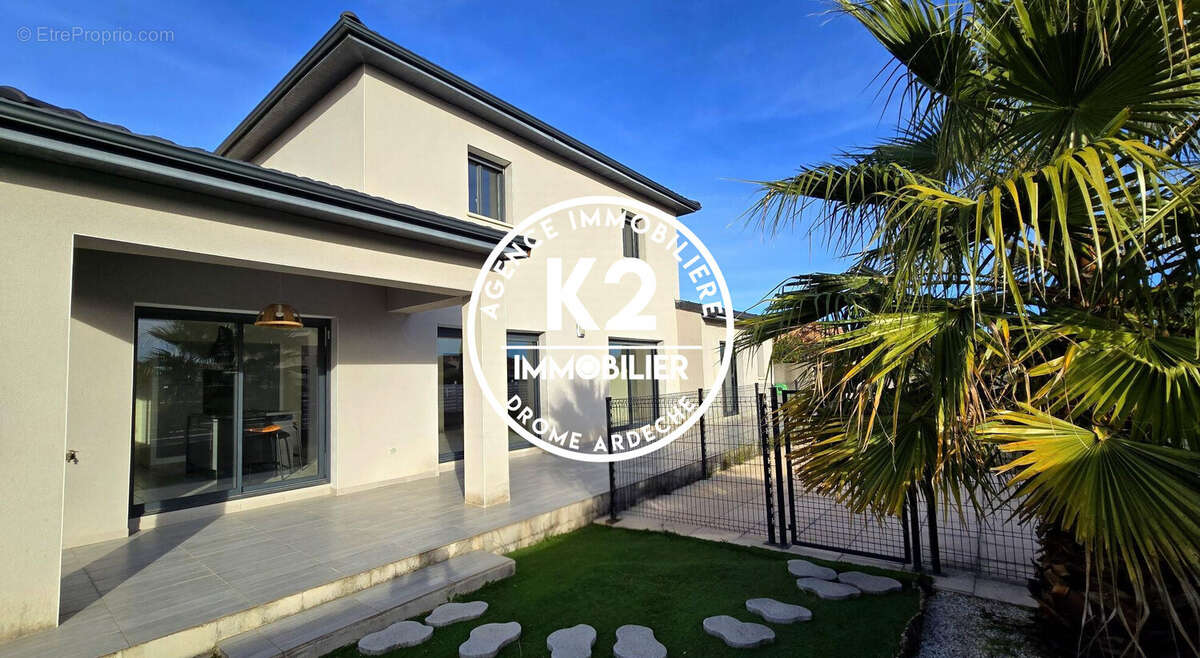 Maison à MONTELIMAR