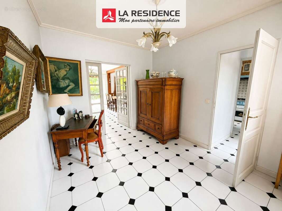 Maison 148 m² à Maule  - photo 6
