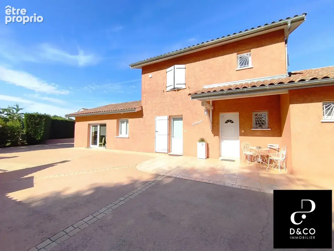 Maison de 200 m2 avec locaux indépendants et potentiel locatif   Saint-Didier-sur-Chalaronne - photo 25