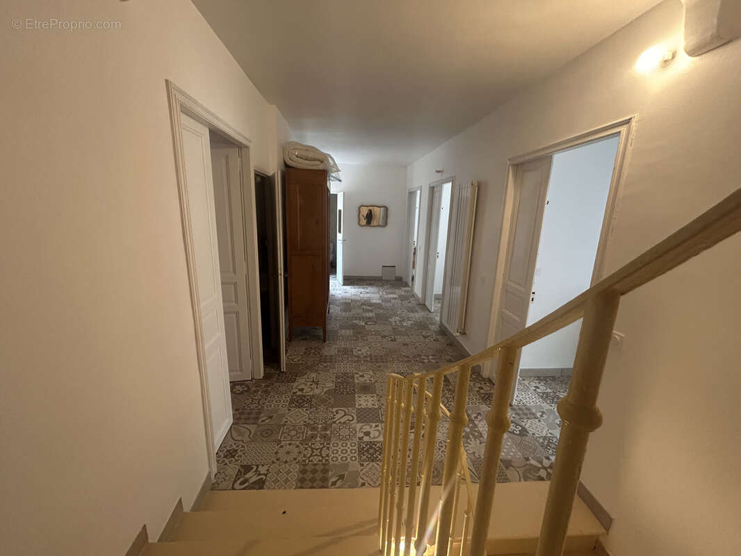 Maison de maître - 188 m2 - 6 pièces - photo 18
