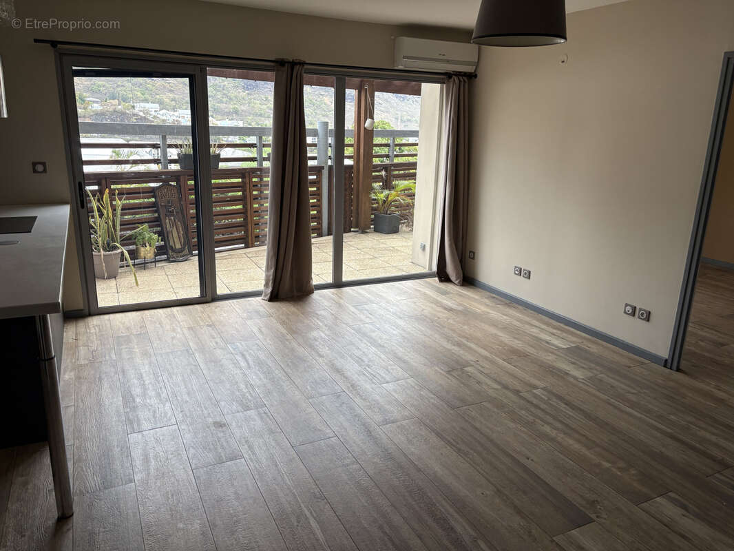 Appartement à SAINT-DENIS