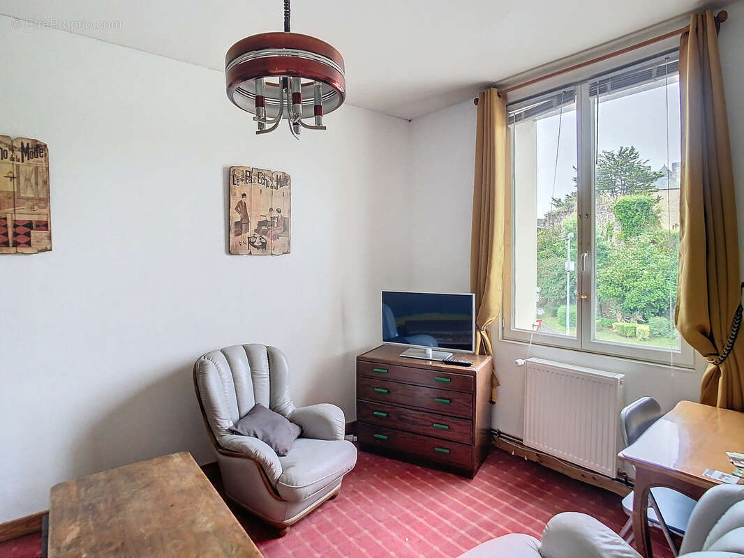 Maison à SAINT-SAUVEUR-LE-VICOMTE